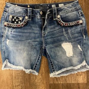 Miss Me Jean Shorts Sz 28